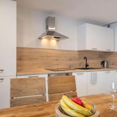 Kokorin Apartments *